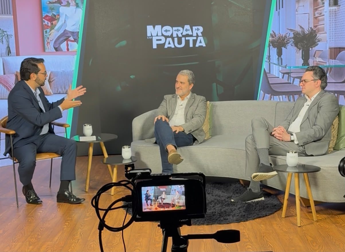 Gravação do Morar em Pauta sobre técnicas de negociação e o método Harvard